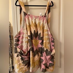 MAGNOLIA PEARL'S SIGNATURE DISTRESSED STYLE APRON
